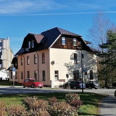 Vila Lomnicka Татранска Ломница Экстерьер фото